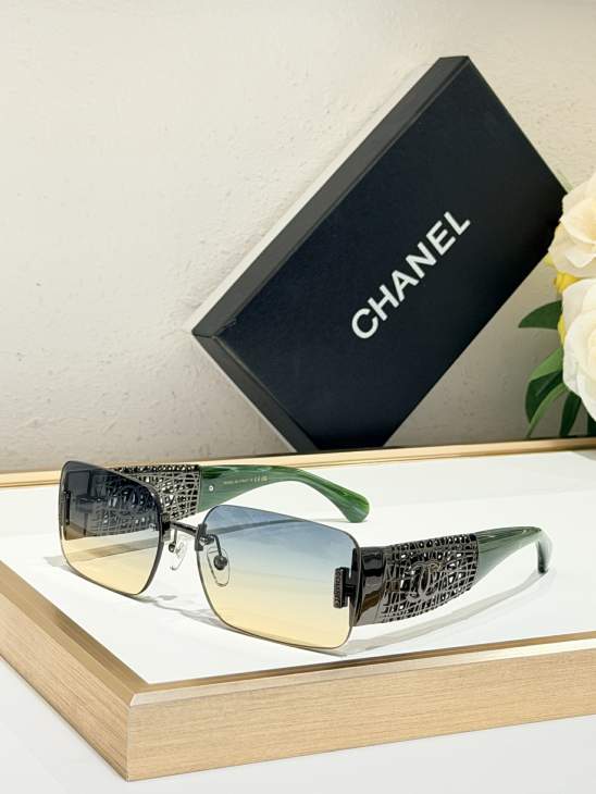 Picture of Chanel Sunglasses _SKUfw80443316fw